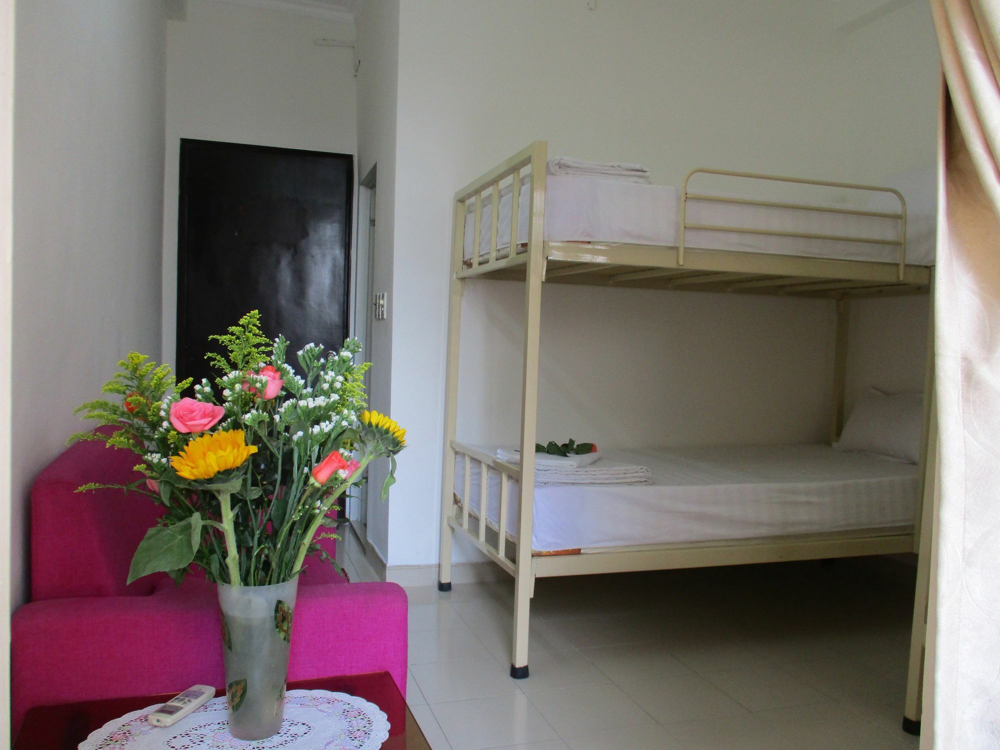 Saigon Smile Guesthouse Ho Chi Minh City Exterior photo